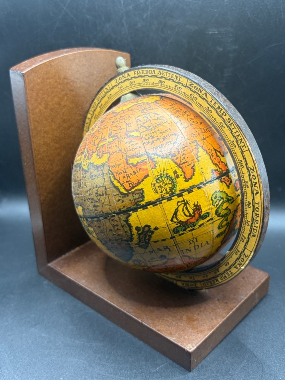 Vintage Old World Style Globe on Wood Base Bookend, Articulated Earth Bookend